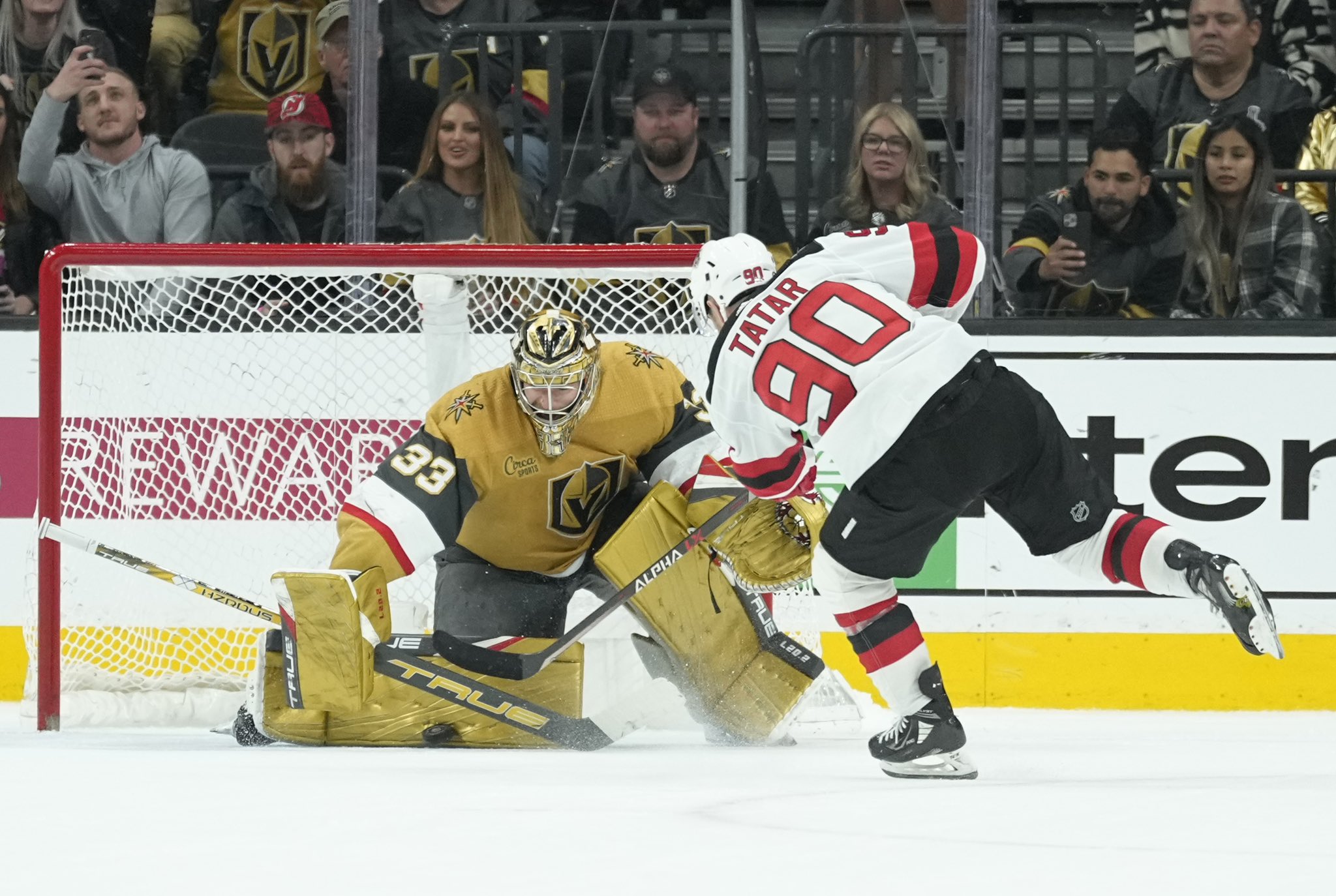 Golden Knights down Devils 5-3 for third straight win