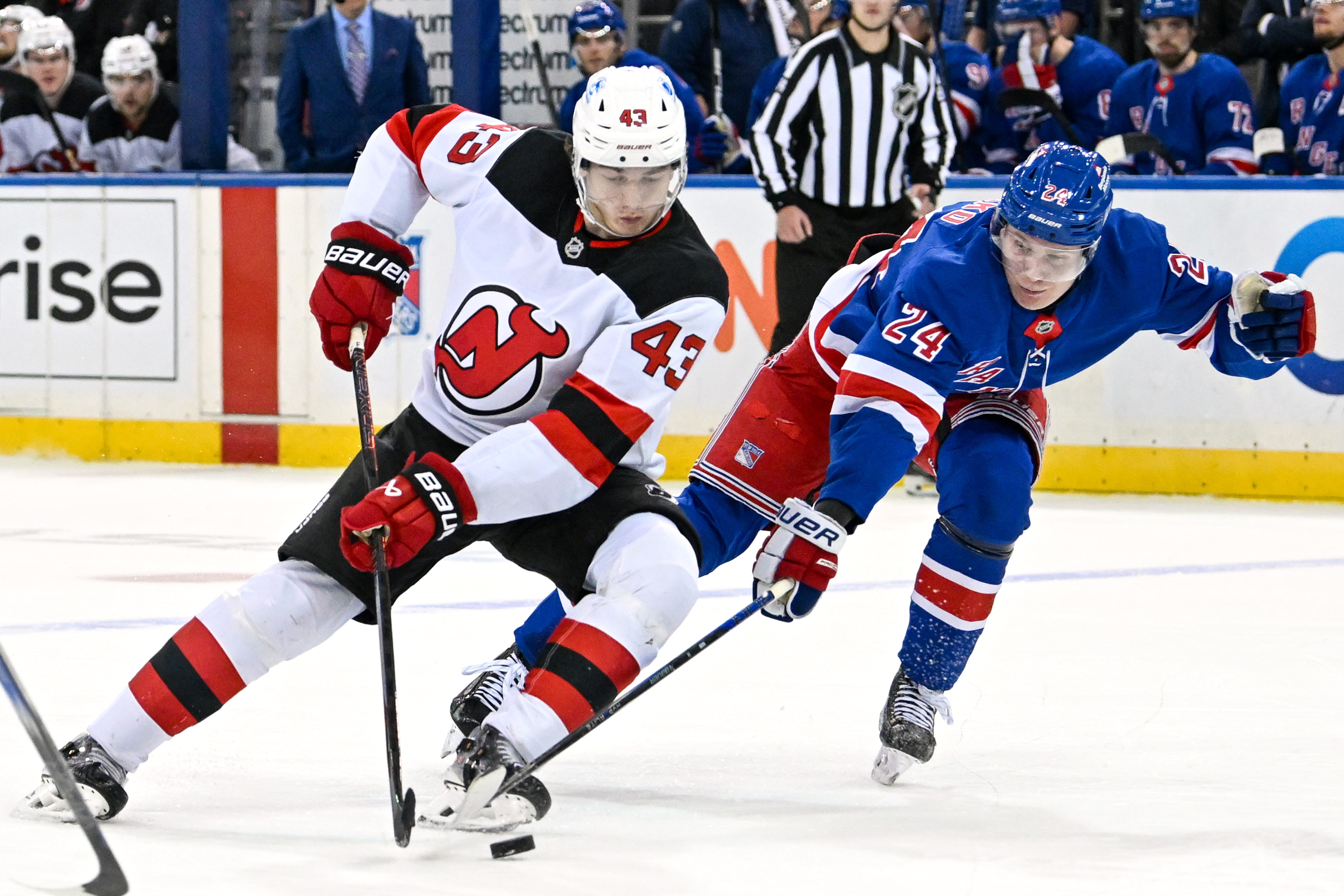 Devils Dismantle Rival Rangers 5-1 At Madison Square Garden